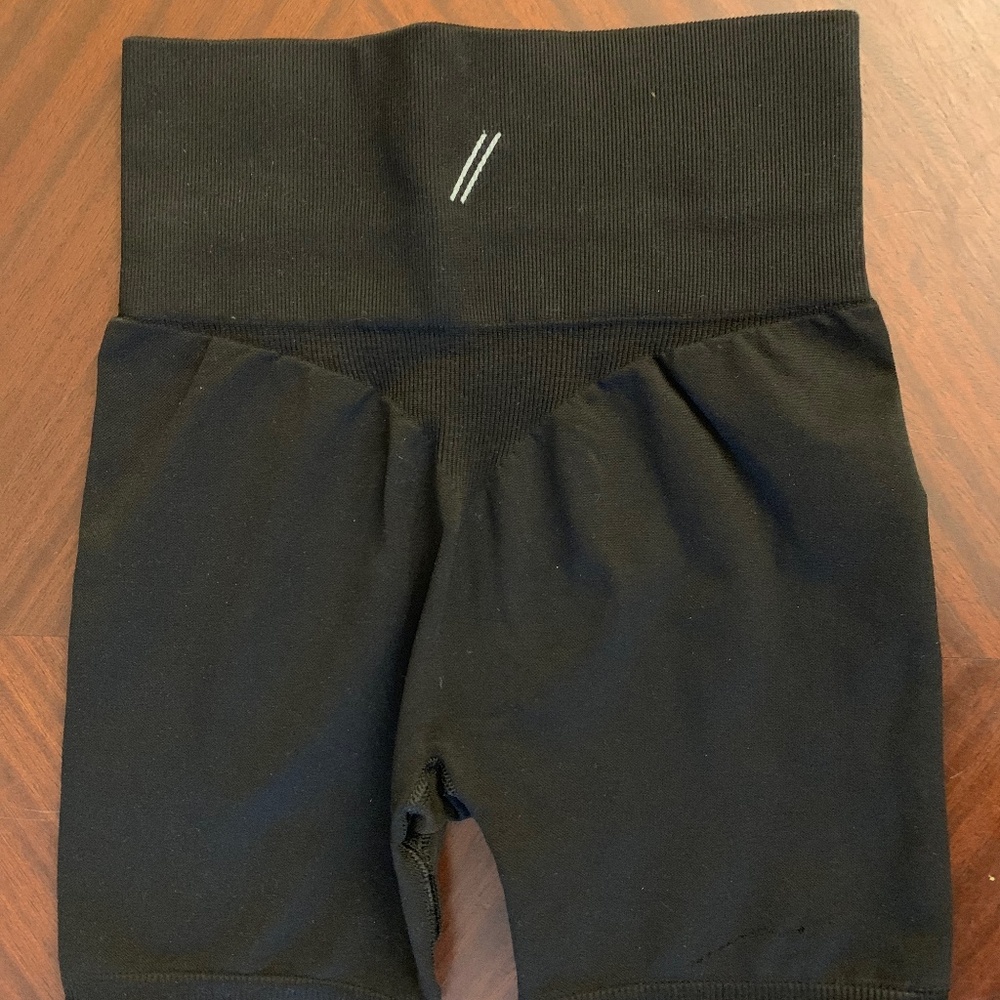 High-Waist Black Women’s Performance Shorts